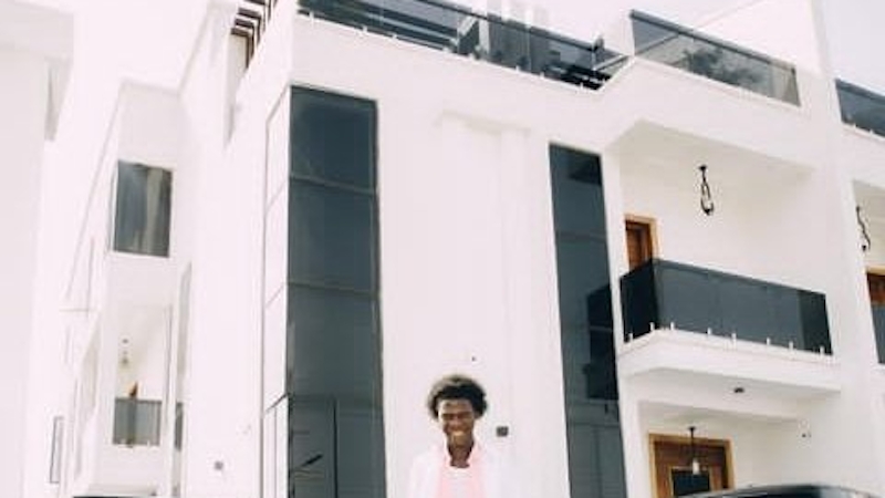 Seyi Vibez's house house in Lagos